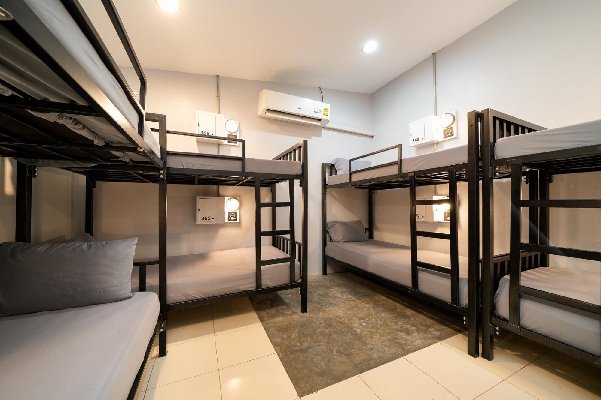 Oh Hostels - Bangkok Eksteriør bilde