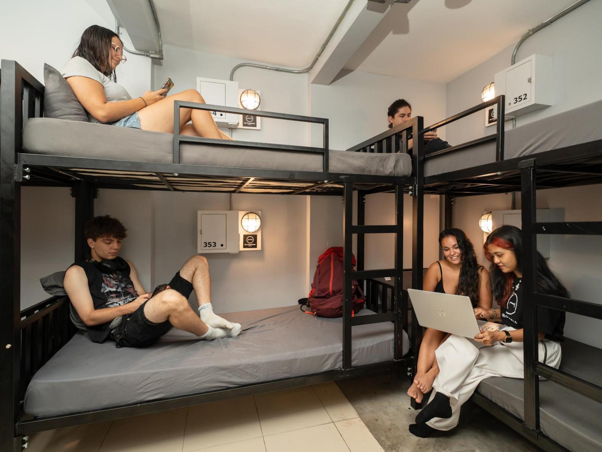 Oh Hostels - Bangkok Eksteriør bilde